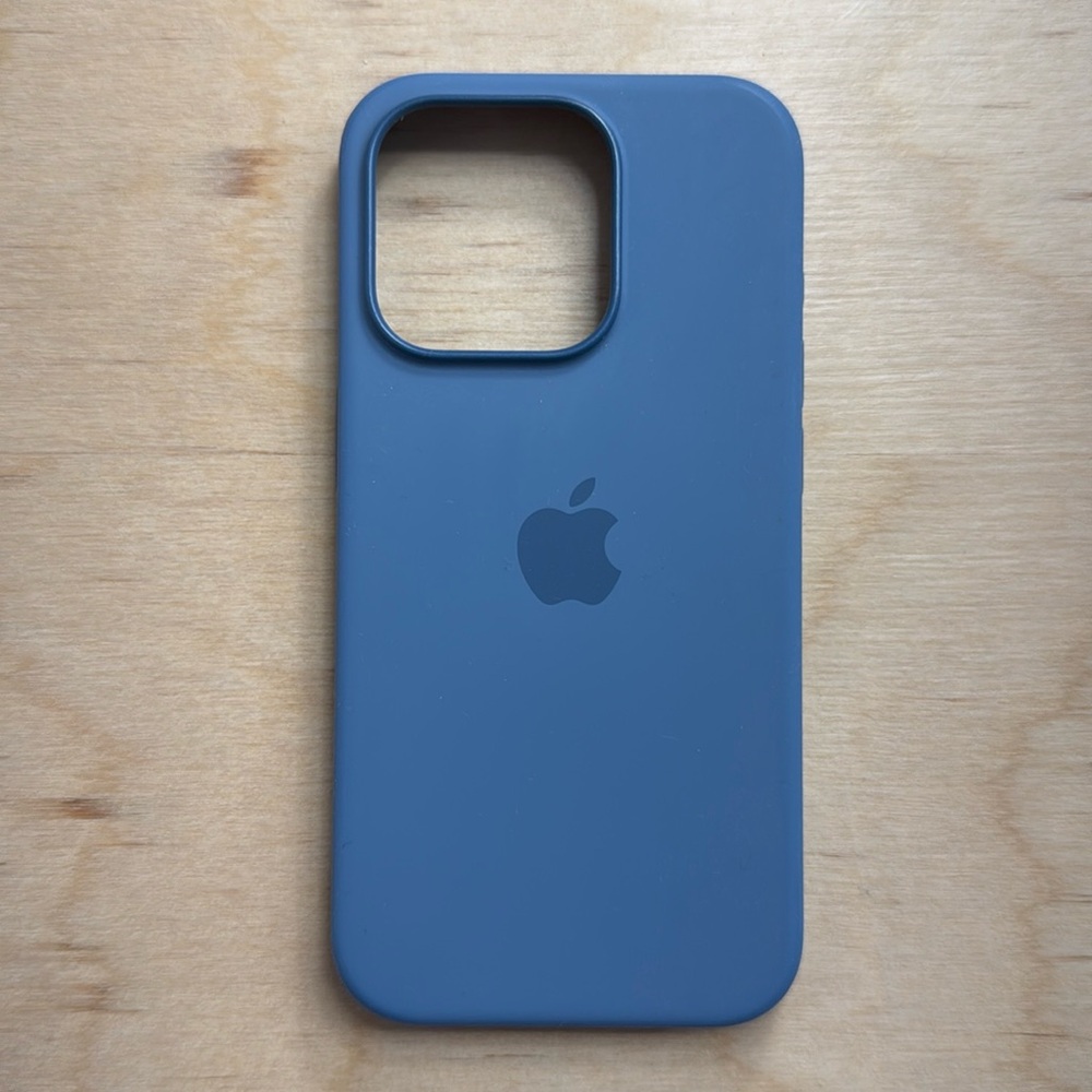 Apple iPhone 15 Pro Case